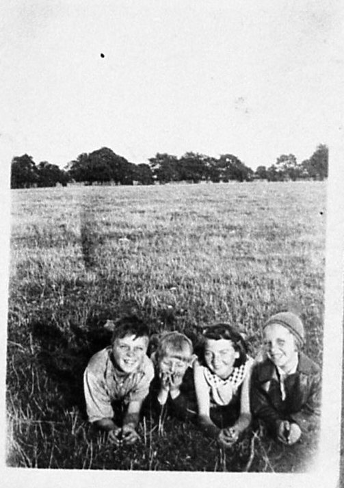 Sydney,Ron,Ting and Vi Aldridge,1930s.